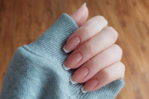 Sơn Móng Tại Nhà: Đơn Giản, Tiết Kiệm Mà Vẫn Chuẩn Salon 6 ky thuat son mong gel Ms Hani 1 edited