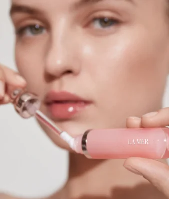 4 Dòng Son Dưỡng Môi Tốt Nhất – Địa Chỉ Mua Hàng Chính Hãng Uy Tín tại Việt Nam 4 son duong la mer the lip volumizer sheer shine 4