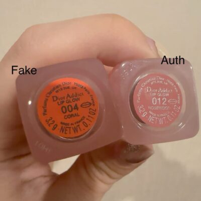 Font chữ in trên tem son: Dior thật in mảnh, rõ nét và chính xác