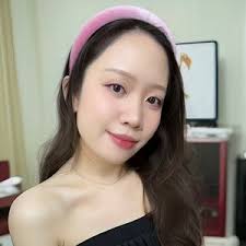 Janehere hướng dẫn makeup từ A-Z với phong cách chỉn chu, tone lạnh aesthetic.