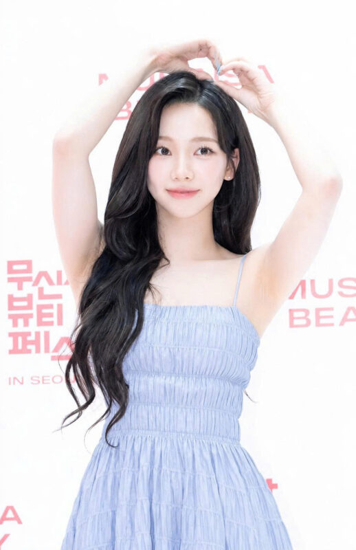 Karina, vẻ đẹp tạo 'cơn sốt' hơn cả AI 10 1787977936912 545154828620609056 6595126561001798710 0e64e2976446f05d500f3a0d461ef445