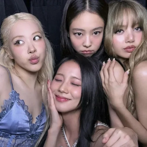 4 Bí Quyết Chăm Sóc Da Giúp BLACKPINK Luôn Rạng Rỡ Giữa Lịch Trình Dày Đặc?