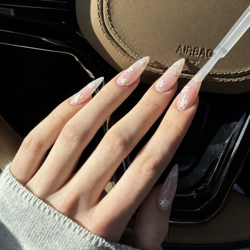 Nail sáng màu: Xu hướng tưởng nhạt nhòa lại bất ngờ “gây sốt” năm 2026