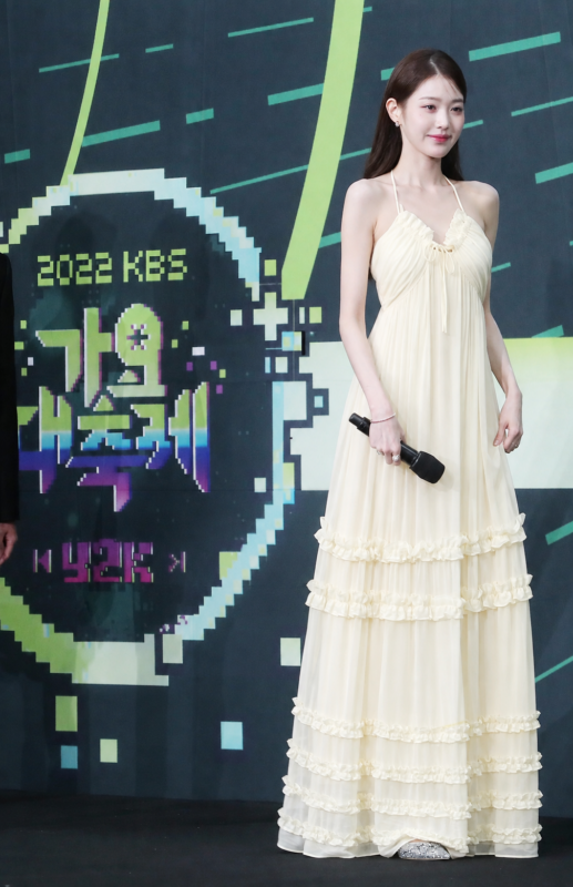 Phong cách thời trang kẹo ngọt của “búp bê” Jang Won Young 11 e3ea6238 c308 43cb a4d5 447fe2af9c75