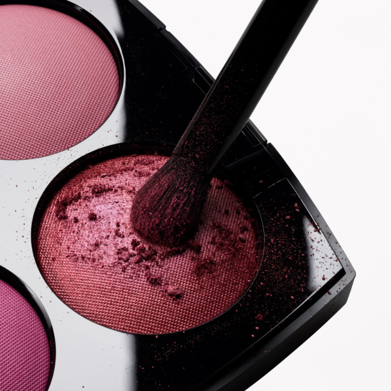 Makeup tone đỏ của Jennie có gì khiến dân tình mê mẩn