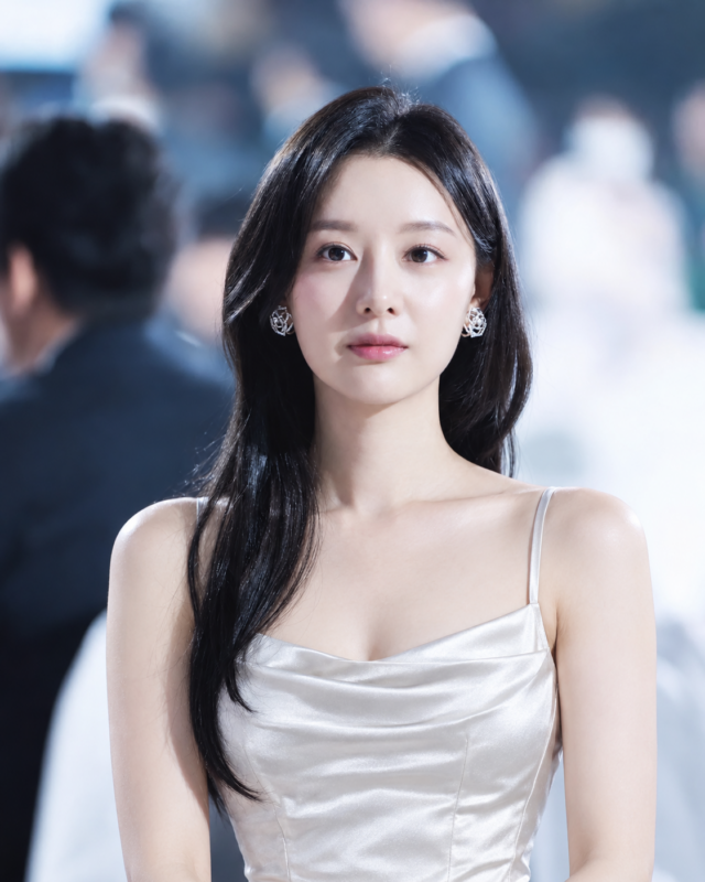 Kim Ji Won gây ấn tượng tại BVLGARI 2026, nhan sắc ngày càng thăng hạng 4 5d7ccf9f 3ea4 4a64 8ecc 4296316c98b0
