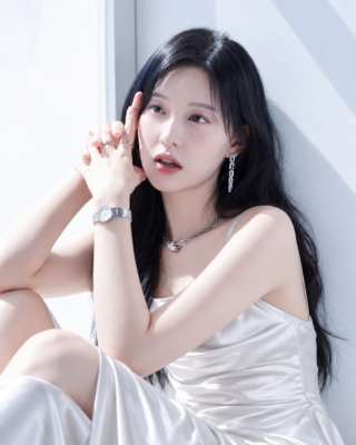 Kim Ji Won gây ấn tượng tại BVLGARI 2026, nhan sắc ngày càng thăng hạng 10 7a42a7a2 fec8 4b58 8b70 a5767c1e5a71