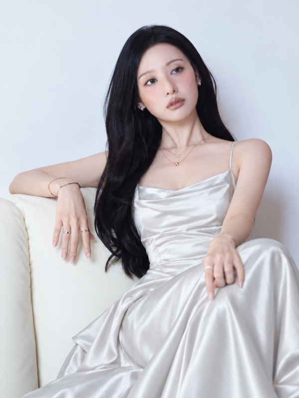 Kim Ji Won gây ấn tượng tại BVLGARI 2026, nhan sắc ngày càng thăng hạng 7 d227661f b6f7 4afb 9715 ddf92d1b2229